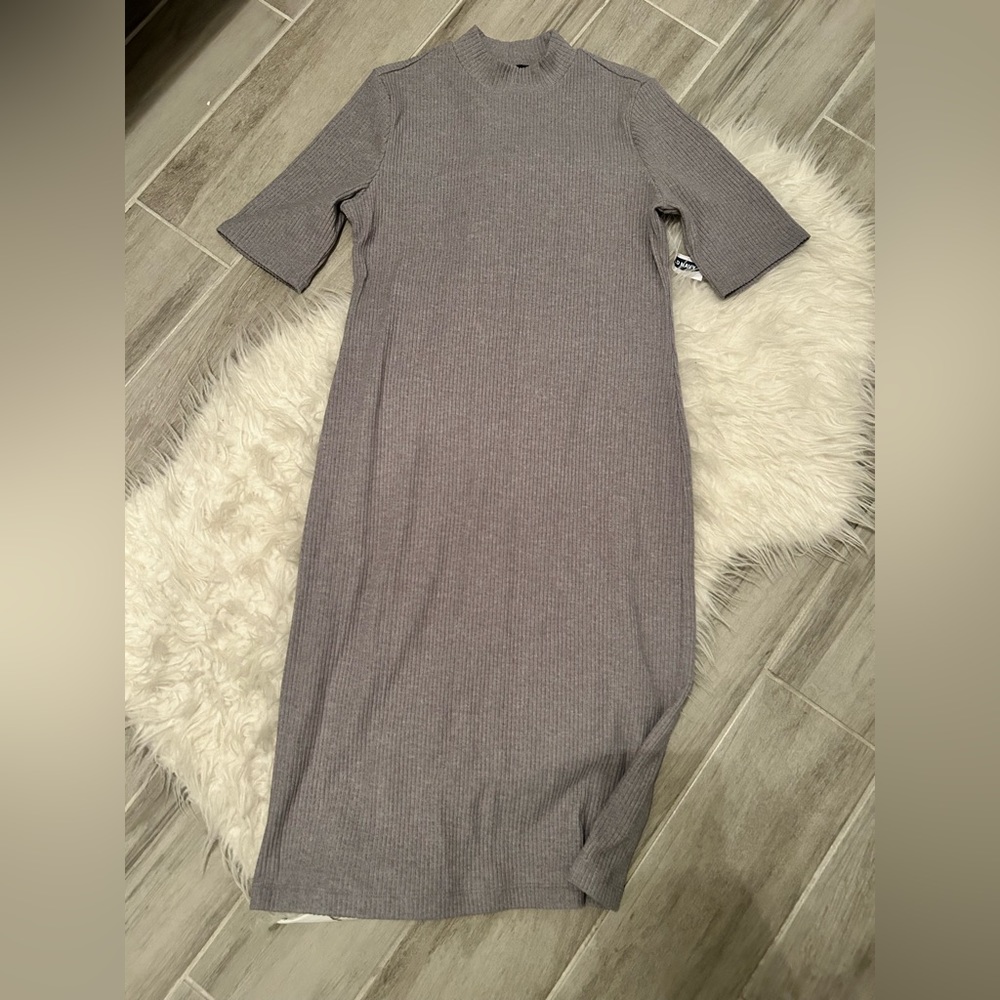NWT Old Navy midi dress - Size Small